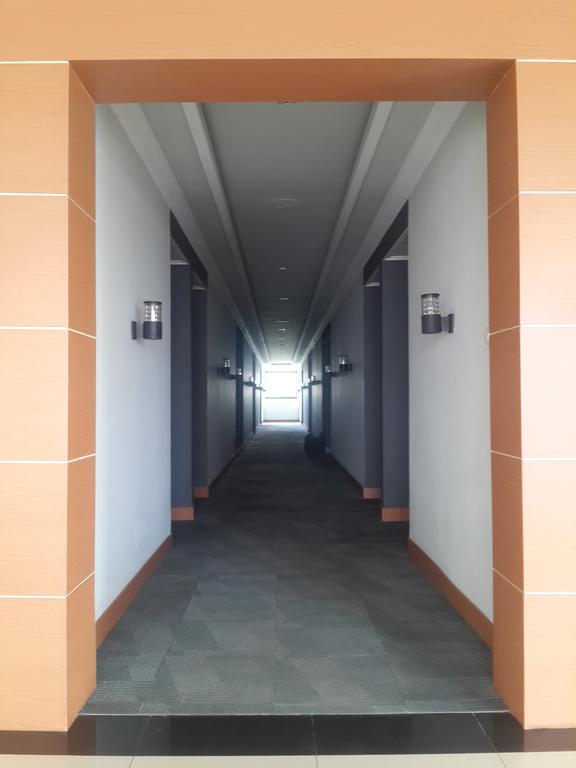 Raja Residence Jambi Esterno foto