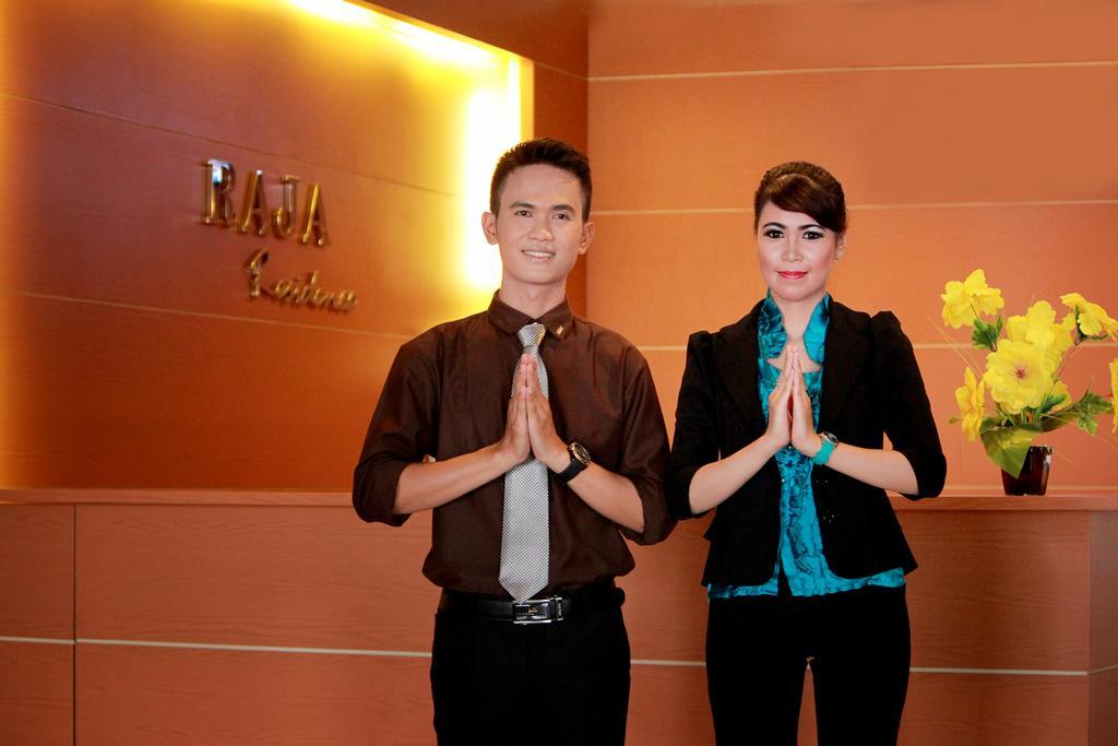 Raja Residence Jambi Esterno foto